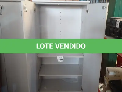 LOTE 188 - 01 ARMÁRIO ALTO 02 PORTAS COM TRANCA. (NO ESTADO) ATENÇÃO! FAZER A VISITAÇÃO ANTES DE ARREMATAR, NÃO SABEMOS SE FUNCIONA. LEILÃO NÃO TEM GARANTIA E NEM DEVOLUÇÃO, SUJEITO A POSSÍVEIS AVARIAS VISÍVEIS/OCULTAS E/OU AUSÊNCIA DE COMPONENTES.