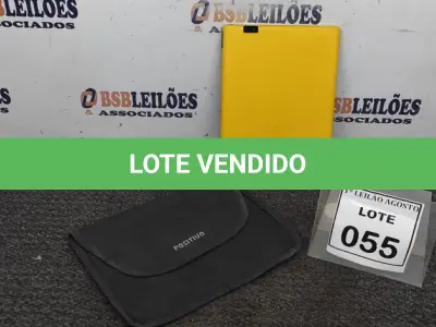 LOTE 055 - 01 TABLET COM CASE MARCA POSITIVO. (NO ESTADO) ATENÇÃO! FAZER A VISITAÇÃO ANTES DE ARREMATAR, NÃO SABEMOS SE FUNCIONA. LEILÃO NÃO TEM GARANTIA E NEM DEVOLUÇÃO, SUJEITO A POSSÍVEIS AVARIAS VISÍVEIS/OCULTAS E/OU AUSÊNCIA DE COMPONENTES.