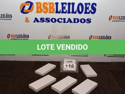 LOTE 116 - 05 BATERIAS EXTERNAS. (NO ESTADO) ATENÇÃO! FAZER A VISITAÇÃO ANTES DE ARREMATAR, NÃO SABEMOS SE FUNCIONA. LEILÃO NÃO TEM GARANTIA E NEM DEVOLUÇÃO, SUJEITO A POSSÍVEIS AVARIAS VISÍVEIS/OCULTAS E/OU AUSÊNCIA DE COMPONENTES.