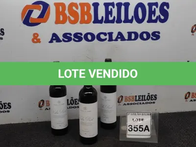 LOTE 355 - 03 GARRAFAS DE VINHO TINTO VALA REAL PORTUGUÊS SAFRA 2019 750ML. (NO ESTADO) ATENÇÃO! FAZER A VISITAÇÃO ANTES DE ARREMATAR, NÃO SABEMOS SE FUNCIONA, LEILÃO NÃO TEM GARANTIA E NEM DEVOLUÇÃO, SUJEITO A POSSÍVEIS AVARIAS VISÍVEIS/OCULTAS E/OU AUSÊNCIA DE COMPONENTES.