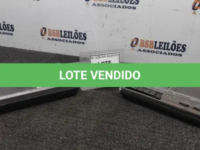 LOTE 036 - 02 RÁDIOS GRAVADORES CASSETE. (NO ESTADO) ATENÇÃO! FAZER A VISITAÇÃO ANTES DE ARREMATAR, NÃO SABEMOS SE FUNCIONA. LEILÃO NÃO TEM GARANTIA E NEM DEVOLUÇÃO, SUJEITO A POSSÍVEIS AVARIAS VISÍVEIS/OCULTAS E/OU AUSÊNCIA DE COMPONENTES.