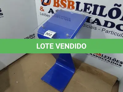 LOTE 302 - 01 PÚLPITO EM FERRO E ACRÍLICO. (NO ESTADO) ATENÇÃO! FAZER A VISITAÇÃO ANTES DE ARREMATAR, NÃO SABEMOS SE FUNCIONA, LEILÃO NÃO TEM GARANTIA E NEM DEVOLUÇÃO, SUJEITO A POSSÍVEIS AVARIAS VISÍVEIS/OCULTAS E/OU AUSÊNCIA DE COMPONENTES.