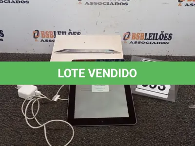 LOTE 093 - 01 IPAD 16G NA CAIXA. (NO ESTADO) ATENÇÃO! FAZER A VISITAÇÃO ANTES DE ARREMATAR, NÃO SABEMOS SE FUNCIONA. LEILÃO NÃO TEM GARANTIA E NEM DEVOLUÇÃO, SUJEITO A POSSÍVEIS AVARIAS VISÍVEIS/OCULTAS E/OU AUSÊNCIA DE COMPONENTES.