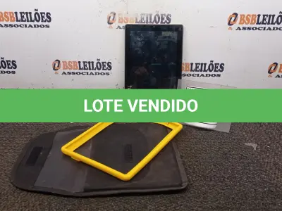 LOTE 094 - 01 TABLET COM CAPA MARCA POSITIVO. (NO ESTADO) ATENÇÃO! FAZER A VISITAÇÃO ANTES DE ARREMATAR, NÃO SABEMOS SE FUNCIONA. LEILÃO NÃO TEM GARANTIA E NEM DEVOLUÇÃO, SUJEITO A POSSÍVEIS AVARIAS VISÍVEIS/OCULTAS E/OU AUSÊNCIA DE COMPONENTES.