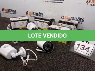 LOTE 134 - 04 CÂMERAS DE MONITORAMENTO AHD 1080P MARCA JORTAN. (NO ESTADO) ATENÇÃO! FAZER A VISITAÇÃO ANTES DE ARREMATAR, NÃO SABEMOS SE FUNCIONA, LEILÃO NÃO TEM GARANTIA E NEM DEVOLUÇÃO, SUJEITO A POSSÍVEIS AVARIAS VISÍVEIS/OCULTAS E/OU AUSÊNCIA DE COMPONENTES.