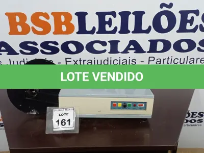 LOTE 161 - 01 EMBALADEIRA. (NO ESTADO) ATENÇÃO! FAZER A VISITAÇÃO ANTES DE ARREMATAR, NÃO SABEMOS SE FUNCIONA. LEILÃO NÃO TEM GARANTIA E NEM DEVOLUÇÃO, SUJEITO A POSSÍVEIS AVARIAS VISÍVEIS/OCULTAS E/OU AUSÊNCIA DE COMPONENTES.