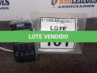 LOTE 101 - 01 GRAVADOR DE VOZ MARCA SONY. (NO ESTADO) ATENÇÃO! FAZER A VISITAÇÃO ANTES DE ARREMATAR, NÃO SABEMOS SE FUNCIONA. LEILÃO NÃO TEM GARANTIA E NEM DEVOLUÇÃO, SUJEITO A POSSÍVEIS AVARIAS VISÍVEIS/OCULTAS E/OU AUSÊNCIA DE COMPONENTES.