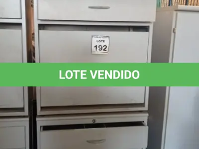 LOTE 192 - 02 ARMÁRIOS BAIXO COM 03 GAVETAS. (NO ESTADO) ATENÇÃO! FAZER A VISITAÇÃO ANTES DE ARREMATAR, NÃO SABEMOS SE FUNCIONA. LEILÃO NÃO TEM GARANTIA E NEM DEVOLUÇÃO, SUJEITO A POSSÍVEIS AVARIAS VISÍVEIS/OCULTAS E/OU AUSÊNCIA DE COMPONENTES.