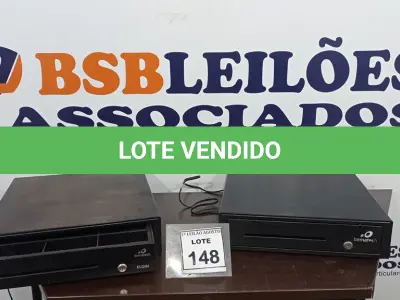 LOTE 148 - 02 GAVETAS DE DINHEIRO. (NO ESTADO) ATENÇÃO! FAZER A VISITAÇÃO ANTES DE ARREMATAR, NÃO SABEMOS SE FUNCIONA. LEILÃO NÃO TEM GARANTIA E NEM DEVOLUÇÃO, SUJEITO A POSSÍVEIS AVARIAS VISÍVEIS/OCULTAS E/OU AUSÊNCIA DE COMPONENTES.