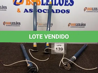LOTE 139 - 04 MOTORES DE TOLDO. (NO ESTADO) ATENÇÃO! FAZER A VISITAÇÃO ANTES DE ARREMATAR, NÃO SABEMOS SE FUNCIONA. LEILÃO NÃO TEM GARANTIA E NEM DEVOLUÇÃO, SUJEITO A POSSÍVEIS AVARIAS VISÍVEIS/OCULTAS E/OU AUSÊNCIA DE COMPONENTES.