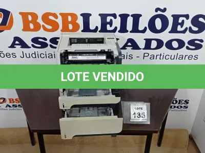 LOTE 135 - 01 IMPRESSORA MODELO P2055DN MARCA HP. (NO ESTADO) ATENÇÃO! FAZER A VISITAÇÃO ANTES DE ARREMATAR, NÃO SABEMOS SE FUNCIONA. LEILÃO NÃO TEM GARANTIA E NEM DEVOLUÇÃO, SUJEITO A POSSÍVEIS AVARIAS VISÍVEIS/OCULTAS E/OU AUSÊNCIA DE COMPONENTES.