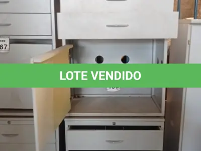 LOTE 192 - 02 ARMÁRIOS BAIXO COM 03 GAVETAS. (NO ESTADO) ATENÇÃO! FAZER A VISITAÇÃO ANTES DE ARREMATAR, NÃO SABEMOS SE FUNCIONA. LEILÃO NÃO TEM GARANTIA E NEM DEVOLUÇÃO, SUJEITO A POSSÍVEIS AVARIAS VISÍVEIS/OCULTAS E/OU AUSÊNCIA DE COMPONENTES.