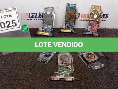 LOTE 025 - 12 PLACAS DE VÍDEO E 01 PLACA USB. (NO ESTADO) ATENÇÃO! FAZER A VISITAÇÃO ANTES DE ARREMATAR, NÃO SABEMOS SE FUNCIONA, LEILÃO NÃO TEM GARANTIA E NEM DEVOLUÇÃO, SUJEITO A POSSÍVEIS AVARIAS VISÍVEIS/OCULTAS E/OU AUSÊNCIA DE COMPONENTES.