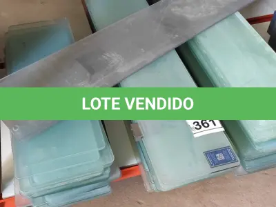 LOTE 361 - 01 LOTE COM GRANDE QUANTIDADE DE VIDROS DE TAMANHOS DIVERSOS. (NO ESTADO) ATENÇÃO! FAZER A VISITAÇÃO ANTES DE ARREMATAR, NÃO SABEMOS SE FUNCIONA, LEILÃO NÃO TEM GARANTIA E NEM DEVOLUÇÃO, SUJEITO A POSSÍVEIS AVARIAS VISÍVEIS/OCULTAS E/OU AUSÊNCIA DE COMPONENTES.