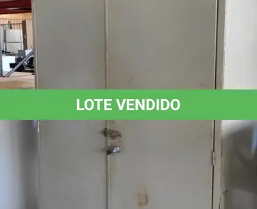 LOTE 368 - 01 ARMÁRIO ALTO DE ACO COM 02 PORTAS DE 1.97X1.20 (NO ESTADO) ATENÇÃO! FAZER A VISITAÇÃO ANTES DE ARREMATAR, NÃO SABEMOS SE FUNCIONA, LEILÃO NÃO TEM GARANTIA E NEM DEVOLUÇÃO, SUJEITO A POSSÍVEIS AVARIAS VISÍVEIS/OCULTAS E/OU AUSÊNCIA DE COMPONENTES.