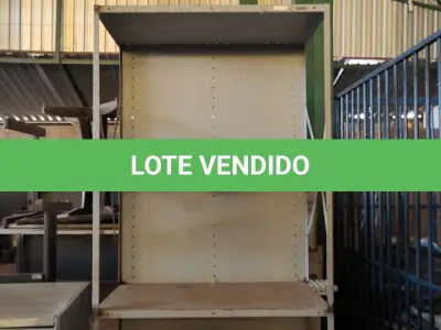 LOTE 372 - 01 ESTANTE DE AÇO COM 04 PRATELEIRAS DE 2.42X0.93. (NO ESTADO) ATENÇÃO! FAZER A VISITAÇÃO ANTES DE ARREMATAR, NÃO SABEMOS SE FUNCIONA, LEILÃO NÃO TEM GARANTIA E NEM DEVOLUÇÃO, SUJEITO A POSSÍVEIS AVARIAS VISÍVEIS/OCULTAS E/OU AUSÊNCIA DE COMPONENTES.