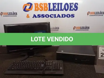 LOTE 233 - 01 COMPUTADOR. (NO ESTADO) ATENÇÃO! FAZER A VISITAÇÃO ANTES DE ARREMATAR, NÃO SABEMOS SE FUNCIONA. LEILÃO NÃO TEM GARANTIA E NEM DEVOLUÇÃO, SUJEITO A POSSÍVEIS AVARIAS VISÍVEIS/OCULTAS E/OU AUSÊNCIA DE COMPONENTES.