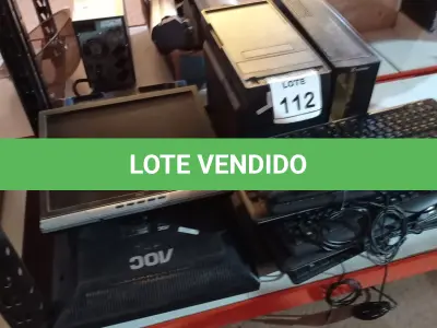 LOTE 112 - 05 MONITORES LCD, 10 TECLADOS DE PC E 02 GABINETES. (NO ESTADO) ATENÇÃO! FAZER A VISITAÇÃO ANTES DE ARREMATAR, NÃO SABEMOS SE FUNCIONA. LEILÃO NÃO TEM GARANTIA E NEM DEVOLUÇÃO, SUJEITO A POSSÍVEIS AVARIAS VISÍVEIS/OCULTAS E/OU AUSÊNCIA DE COMPONENTES.