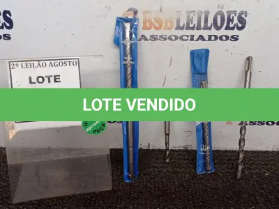 LOTE 006 - 04 BROCAS SDS PLUSS. (NO ESTADO) ATENÇÃO! FAZER A VISITAÇÃO ANTES DE ARREMATAR, NÃO SABEMOS SE FUNCIONA, LEILÃO NÃO TEM GARANTIA E NEM DEVOLUÇÃO, SUJEITO A POSSÍVEIS AVARIAS VISÍVEIS/OCULTAS E/OU AUSÊNCIA DE COMPONENTES.