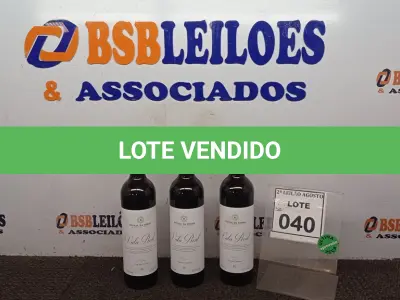 LOTE 040 - 03 GARRAFAS DE VINHO TINTO VALA REAL PORTUGUÊS SAFRA 2019 750ML. (NO ESTADO) ATENÇÃO! FAZER A VISITAÇÃO ANTES DE ARREMATAR, NÃO SABEMOS SE FUNCIONA, LEILÃO NÃO TEM GARANTIA E NEM DEVOLUÇÃO, SUJEITO A POSSÍVEIS AVARIAS VISÍVEIS/OCULTAS E/OU AUSÊNCIA DE COMPONENTES.