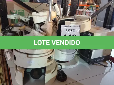 LOTE 119 - 01 LOTE COM VÁRIOS MICROSCÓPIOS PARA RETIRADA DE PEÇAS. (NO ESTADO) ATENÇÃO! FAZER A VISITAÇÃO ANTES DE ARREMATAR, NÃO SABEMOS SE FUNCIONA. LEILÃO NÃO TEM GARANTIA E NEM DEVOLUÇÃO, SUJEITO A POSSÍVEIS AVARIAS VISÍVEIS/OCULTAS E/OU AUSÊNCIA DE COMPONENTES.