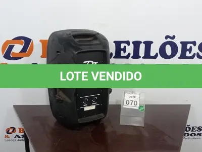 LOTE 070 - 01 CAIXA DE SOM PASSIVA PX-12. (NO ESTADO) ATENÇÃO! FAZER A VISITAÇÃO ANTES DE ARREMATAR, NÃO SABEMOS SE FUNCIONA. LEILÃO NÃO TEM GARANTIA E NEM DEVOLUÇÃO, SUJEITO A POSSÍVEIS AVARIAS VISÍVEIS/OCULTAS E/OU AUSÊNCIA DE COMPONENTES.
