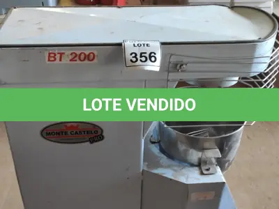 LOTE 356 - 01 BATEDEIRA INDUSTRIAL BT 200 MONTE CASTELO. (NO ESTADO) ATENÇÃO! FAZER A VISITAÇÃO ANTES DE ARREMATAR, NÃO SABEMOS SE FUNCIONA, LEILÃO NÃO TEM GARANTIA E NEM DEVOLUÇÃO, SUJEITO A POSSÍVEIS AVARIAS VISÍVEIS/OCULTAS E/OU AUSÊNCIA DE COMPONENTES.