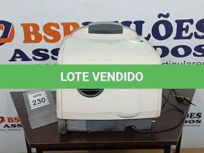LOTE 230 - 01 AR CONDICIONADO PORTÁTIL 13000 BTU OLIMPIA SPLENDID. (NO ESTADO) ATENÇÃO! FAZER A VISITAÇÃO ANTES DE ARREMATAR, NÃO SABEMOS SE FUNCIONA, LEILÃO NÃO TEM GARANTIA E NEM DEVOLUÇÃO, SUJEITO A POSSÍVEIS AVARIAS VISÍVEIS/OCULTAS E/OU AUSÊNCIA DE COMPONENTES.