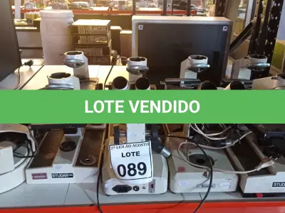 LOTE 089 - 09 MICROSCÓPIOS PARA RETIRADA DE PEÇAS. (NO ESTADO) ATENÇÃO! FAZER A VISITAÇÃO ANTES DE ARREMATAR, NÃO SABEMOS SE FUNCIONA, LEILÃO NÃO TEM GARANTIA E NEM DEVOLUÇÃO, SUJEITO A POSSÍVEIS AVARIAS VISÍVEIS/OCULTAS E/OU AUSÊNCIA DE COMPONENTES.