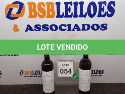 LOTE 054 - 02 GARRAFAS DE VINHO TINTO VALA REAL PORTUGUÊS SAFRA 2019 750ML. (NO ESTADO) ATENÇÃO! FAZER A VISITAÇÃO ANTES DE ARREMATAR, NÃO SABEMOS SE FUNCIONA, LEILÃO NÃO TEM GARANTIA E NEM DEVOLUÇÃO, SUJEITO A POSSÍVEIS AVARIAS VISÍVEIS/OCULTAS E/OU AUSÊNCIA DE COMPONENTES.