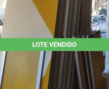 LOTE 448 - 27 PEÇAS DE VIDRO DE FACHADA. (NO ESTADO) ATENÇÃO! FAZER A VISITAÇÃO ANTES DE ARREMATAR, NÃO SABEMOS SE FUNCIONA, LEILÃO NÃO TEM GARANTIA E NEM DEVOLUÇÃO, SUJEITO A POSSÍVEIS AVARIAS VISÍVEIS/OCULTAS E/OU AUSÊNCIA DE COMPONENTES.
