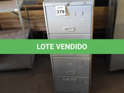 LOTE 379 - 01 ARQUIVO DE AÇO COM 04 GAVETAS. (NO ESTADO) ATENÇÃO! FAZER A VISITAÇÃO ANTES DE ARREMATAR, NÃO SABEMOS SE FUNCIONA, LEILÃO NÃO TEM GARANTIA E NEM DEVOLUÇÃO, SUJEITO A POSSÍVEIS AVARIAS VISÍVEIS/OCULTAS E/OU AUSÊNCIA DE COMPONENTES.