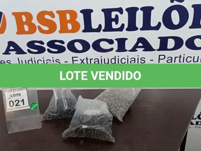 LOTE 021 - 01 LOTE COM GRANDE QUANTIDADE DE PARAFUSOS E ARREBITE. (NO ESTADO) ATENÇÃO! FAZER A VISITAÇÃO ANTES DE ARREMATAR, NÃO SABEMOS SE FUNCIONA, LEILÃO NÃO TEM GARANTIA E NEM DEVOLUÇÃO, SUJEITO A POSSÍVEIS AVARIAS VISÍVEIS/OCULTAS E/OU AUSÊNCIA DE COMPONENTES.
