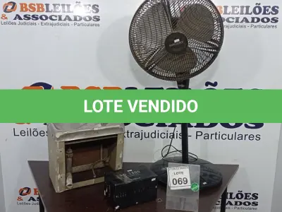 LOTE 069 - 01 VENTILADOR, 01 BEBEDOURO DE PAREDE E 01 ESTABILIZADOR. (NO ESTADO) ATENÇÃO! FAZER A VISITAÇÃO ANTES DE ARREMATAR, NÃO SABEMOS SE FUNCIONA, LEILÃO NÃO TEM GARANTIA E NEM DEVOLUÇÃO, SUJEITO A POSSÍVEIS AVARIAS VISÍVEIS/OCULTAS E/OU AUSÊNCIA DE COMPONENTES.