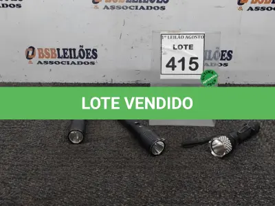 LOTE 415 - 03 LANTERNAS. (NO ESTADO) ATENÇÃO! FAZER A VISITAÇÃO ANTES DE ARREMATAR, NÃO SABEMOS SE FUNCIONA, LEILÃO NÃO TEM GARANTIA E NEM DEVOLUÇÃO, SUJEITO A POSSÍVEIS AVARIAS VISÍVEIS/OCULTAS E/OU AUSÊNCIA DE COMPONENTES.