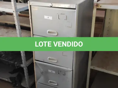 LOTE 373 - 01 ARQUIVO DE AÇO COM 04 GAVETAS. (NO ESTADO) ATENÇÃO! FAZER A VISITAÇÃO ANTES DE ARREMATAR, NÃO SABEMOS SE FUNCIONA, LEILÃO NÃO TEM GARANTIA E NEM DEVOLUÇÃO, SUJEITO A POSSÍVEIS AVARIAS VISÍVEIS/OCULTAS E/OU AUSÊNCIA DE COMPONENTES.