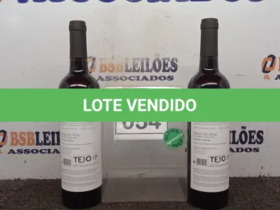 LOTE 054 - 02 GARRAFAS DE VINHO TINTO VALA REAL PORTUGUÊS SAFRA 2019 750ML. (NO ESTADO) ATENÇÃO! FAZER A VISITAÇÃO ANTES DE ARREMATAR, NÃO SABEMOS SE FUNCIONA, LEILÃO NÃO TEM GARANTIA E NEM DEVOLUÇÃO, SUJEITO A POSSÍVEIS AVARIAS VISÍVEIS/OCULTAS E/OU AUSÊNCIA DE COMPONENTES.