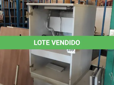 LOTE 339 - 01 ARMÁRIO BAIXO 02 PORTAS E 01 ARMÁRIO COM ABERTURA SUPERIOR. (NO ESTADO) ATENÇÃO! FAZER A VISITAÇÃO ANTES DE ARREMATAR, NÃO SABEMOS SE FUNCIONA, LEILÃO NÃO TEM GARANTIA E NEM DEVOLUÇÃO, SUJEITO A POSSÍVEIS AVARIAS VISÍVEIS/OCULTAS E/OU AUSÊNCIA DE COMPONENTES.
