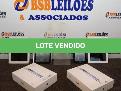 LOTE 004 - 02 IPAD’S E 02 TABLETS DE MARCAS VARIADAS. (NO ESTADO) ATENÇÃO! FAZER A VISITAÇÃO ANTES DE ARREMATAR, NÃO SABEMOS SE FUNCIONA, LEILÃO NÃO TEM GARANTIA E NEM DEVOLUÇÃO, SUJEITO A POSSÍVEIS AVARIAS VISÍVEIS/OCULTAS E/OU AUSÊNCIA DE COMPONENTES.