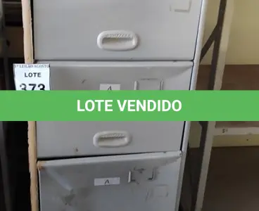LOTE 373 - 01 ARQUIVO DE AÇO COM 04 GAVETAS. (NO ESTADO) ATENÇÃO! FAZER A VISITAÇÃO ANTES DE ARREMATAR, NÃO SABEMOS SE FUNCIONA, LEILÃO NÃO TEM GARANTIA E NEM DEVOLUÇÃO, SUJEITO A POSSÍVEIS AVARIAS VISÍVEIS/OCULTAS E/OU AUSÊNCIA DE COMPONENTES.