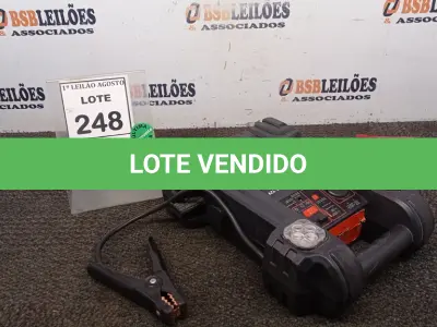 LOTE 248 - 01 AUXILIADOR DE PARTIDA 12V 500 MARCA BLACK & DECKER. (NO ESTADO) ATENÇÃO! FAZER A VISITAÇÃO ANTES DE ARREMATAR, NÃO SABEMOS SE FUNCIONA, LEILÃO NÃO TEM GARANTIA E NEM DEVOLUÇÃO, SUJEITO A POSSÍVEIS AVARIAS VISÍVEIS/OCULTAS E/OU AUSÊNCIA DE COMPONENTES.