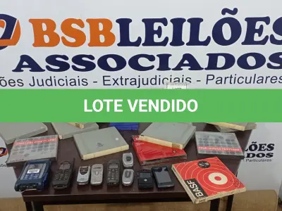 LOTE 074 - 01 LOTE COM DIVERSAS FITAS DE ROLO. (NO ESTADO) ATENÇÃO! FAZER A VISITAÇÃO ANTES DE ARREMATAR, NÃO SABEMOS SE FUNCIONA, LEILÃO NÃO TEM GARANTIA E NEM DEVOLUÇÃO, SUJEITO A POSSÍVEIS AVARIAS VISÍVEIS/OCULTAS E/OU AUSÊNCIA DE COMPONENTES.