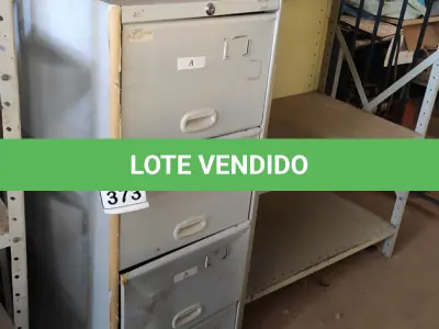 LOTE 373 - 01 ARQUIVO DE AÇO COM 04 GAVETAS. (NO ESTADO) ATENÇÃO! FAZER A VISITAÇÃO ANTES DE ARREMATAR, NÃO SABEMOS SE FUNCIONA, LEILÃO NÃO TEM GARANTIA E NEM DEVOLUÇÃO, SUJEITO A POSSÍVEIS AVARIAS VISÍVEIS/OCULTAS E/OU AUSÊNCIA DE COMPONENTES.