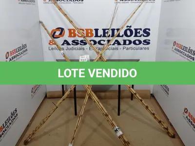 LOTE 124 - 20 VARAS DE BAMBU. (NO ESTADO) ATENÇÃO! FAZER A VISITAÇÃO ANTES DE ARREMATAR, NÃO SABEMOS SE FUNCIONA. LEILÃO NÃO TEM GARANTIA E NEM DEVOLUÇÃO, SUJEITO A POSSÍVEIS AVARIAS VISÍVEIS/OCULTAS E/OU AUSÊNCIA DE COMPONENTES.