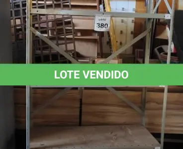 LOTE 380 - 01 ESTANTE DE AÇO 05 PRATELEIRAS 1.98X0.93. (NO ESTADO) ATENÇÃO! FAZER A VISITAÇÃO ANTES DE ARREMATAR, NÃO SABEMOS SE FUNCIONA, LEILÃO NÃO TEM GARANTIA E NEM DEVOLUÇÃO, SUJEITO A POSSÍVEIS AVARIAS VISÍVEIS/OCULTAS E/OU AUSÊNCIA DE COMPONENTES.
