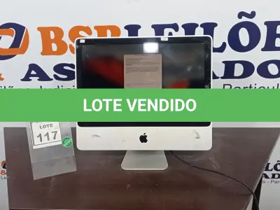 LOTE 117 - 01 IMAC  APPLE. (NO ESTADO) ATENÇÃO! FAZER A VISITAÇÃO ANTES DE ARREMATAR, NÃO SABEMOS SE FUNCIONA. LEILÃO NÃO TEM GARANTIA E NEM DEVOLUÇÃO, SUJEITO A POSSÍVEIS AVARIAS VISÍVEIS/OCULTAS E/OU AUSÊNCIA DE COMPONENTES.