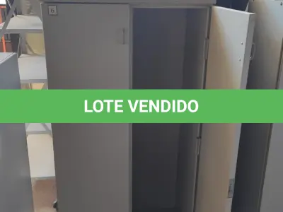 LOTE 386 - 01 ARMÁRIO ALTO EM AÇO COM 02 PORTAS. (NO ESTADO) ATENÇÃO! FAZER A VISITAÇÃO ANTES DE ARREMATAR, NÃO SABEMOS SE FUNCIONA, LEILÃO NÃO TEM GARANTIA E NEM DEVOLUÇÃO, SUJEITO A POSSÍVEIS AVARIAS VISÍVEIS/OCULTAS E/OU AUSÊNCIA DE COMPONENTES.