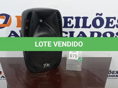 LOTE 070 - 01 CAIXA DE SOM PASSIVA PX-12. (NO ESTADO) ATENÇÃO! FAZER A VISITAÇÃO ANTES DE ARREMATAR, NÃO SABEMOS SE FUNCIONA. LEILÃO NÃO TEM GARANTIA E NEM DEVOLUÇÃO, SUJEITO A POSSÍVEIS AVARIAS VISÍVEIS/OCULTAS E/OU AUSÊNCIA DE COMPONENTES.