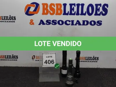 LOTE 406 - 03 LANTERNAS. (NO ESTADO) ATENÇÃO! FAZER A VISITAÇÃO ANTES DE ARREMATAR, NÃO SABEMOS SE FUNCIONA, LEILÃO NÃO TEM GARANTIA E NEM DEVOLUÇÃO, SUJEITO A POSSÍVEIS AVARIAS VISÍVEIS/OCULTAS E/OU AUSÊNCIA DE COMPONENTES.