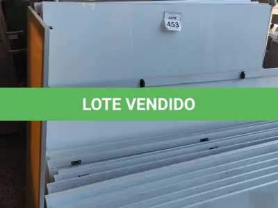 LOTE 453 - 22 PEÇAS DE VIDRO DE FACHADA. (NO ESTADO) ATENÇÃO! FAZER A VISITAÇÃO ANTES DE ARREMATAR, NÃO SABEMOS SE FUNCIONA, LEILÃO NÃO TEM GARANTIA E NEM DEVOLUÇÃO, SUJEITO A POSSÍVEIS AVARIAS VISÍVEIS/OCULTAS E/OU AUSÊNCIA DE COMPONENTES.